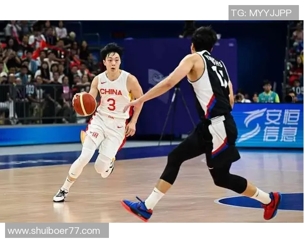 胡明轩的篮球之路：从青涩少年到国家队核心的成长历程